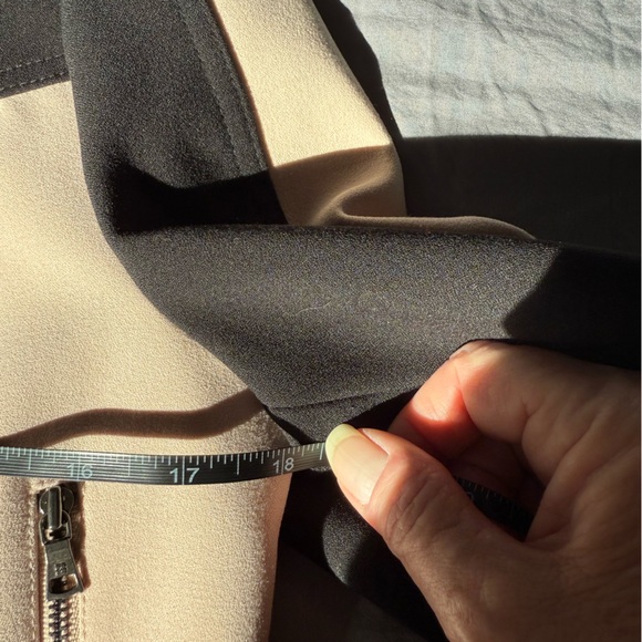 BCBG crop jacket - Picture 4 of 10